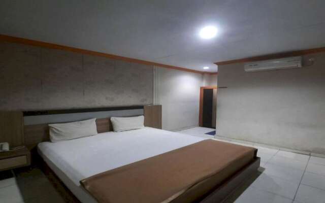 Collection O 93163 Hotel Grand Kartika