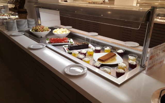 Anthea Hotel Apartments