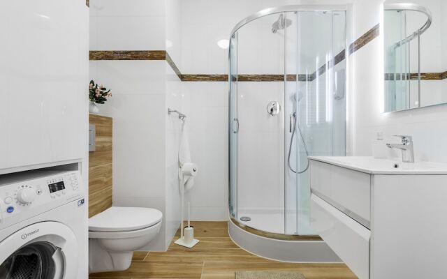 Frey Homes Suite - Blisko plazy