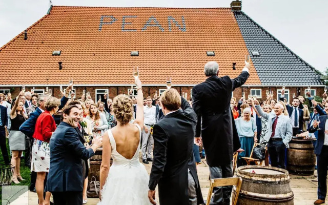Pean Huur je Eigen Schier Eiland