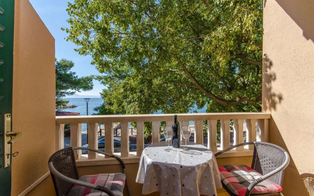 Apartments and Room Nada