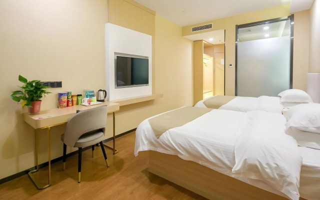 GreenTree Inn Fuyang Technician College