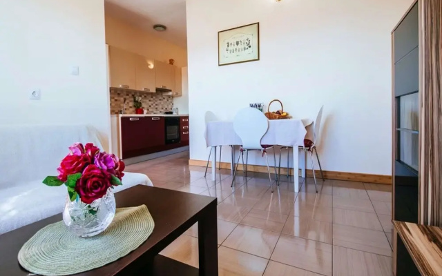 Apartment in Starigrad Near Paklenica Park