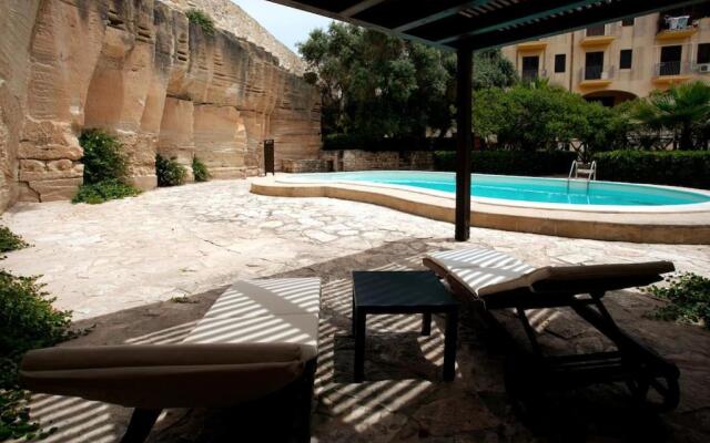 Esperanto Suite&Pool
