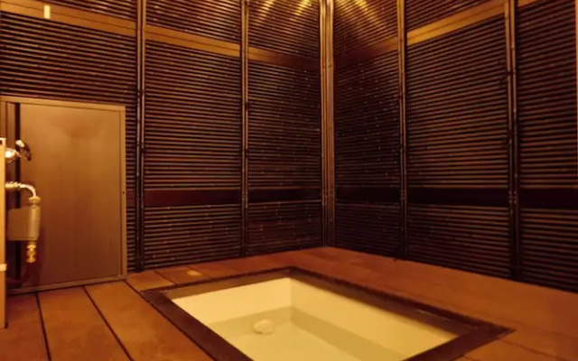 Asakusa Ryokan Vacation Rental Tokyokoso