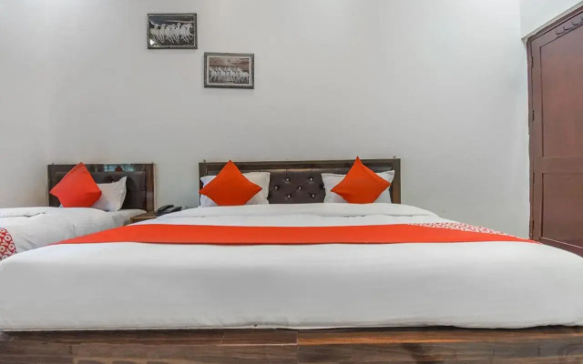 Oyo Flagship 71698 Gangotri Guest House