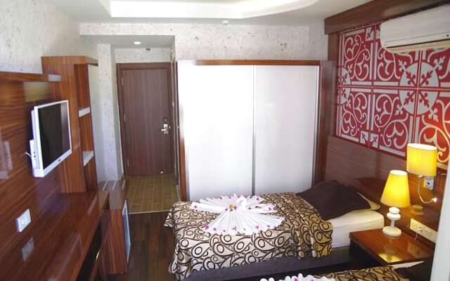 Bayar Garden Beach Hotel