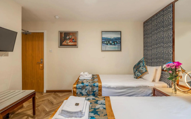 Muthu Fort William Hotel