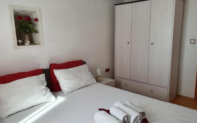 Private Accommodation Kanegra