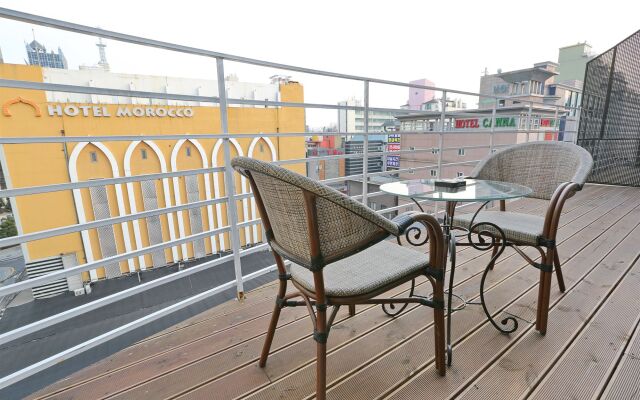 Film 37.2 Hotel