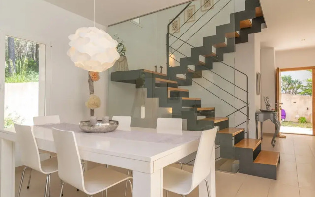 Carritx With 4 Bedrooms and 4 Bathrooms