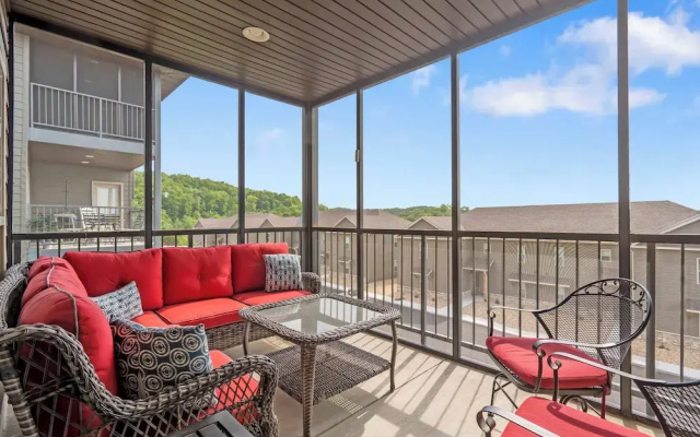 Branson Hilltop Haven - Golf Oasis