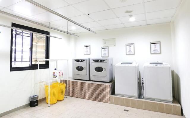 Royal Group Hotel Ho Yi Branch