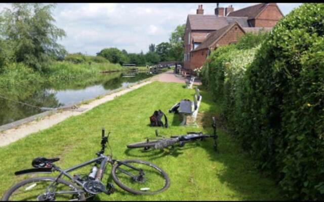 The Dog & Doublet Inn