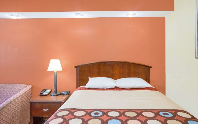 Coastal Inn & Suites - Wilmington, NC