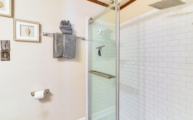 Private Pool, Deck & Patio: Galveston Oasis!