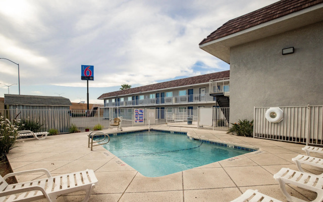 Motel 6 Ontario, CA - Airport