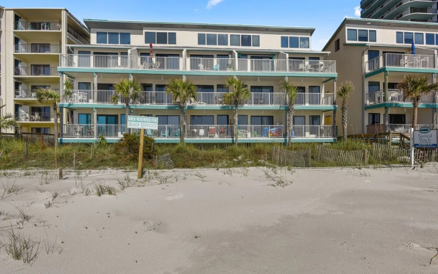 Nautical Watch B-8 by Vtrips