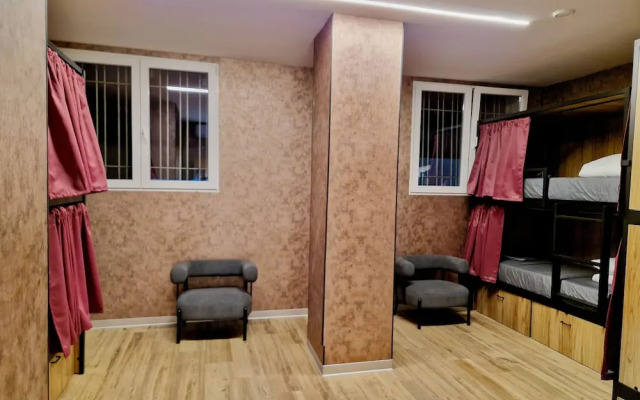 Velvet Hostel Business