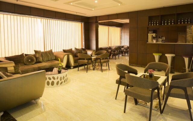 Golden Park Hotel