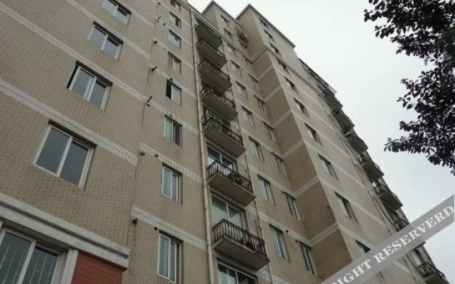 99 Inn (Shanghai Lianhua Road Metro Station)