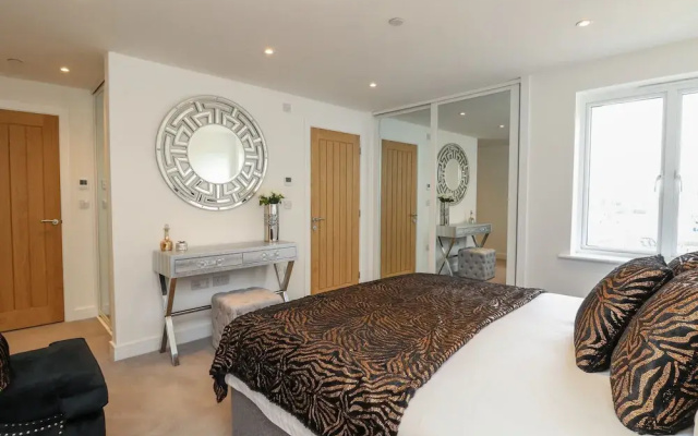 Harbourside Haven Apartment 1