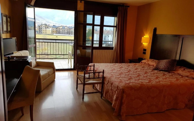 Hotel Cotiella