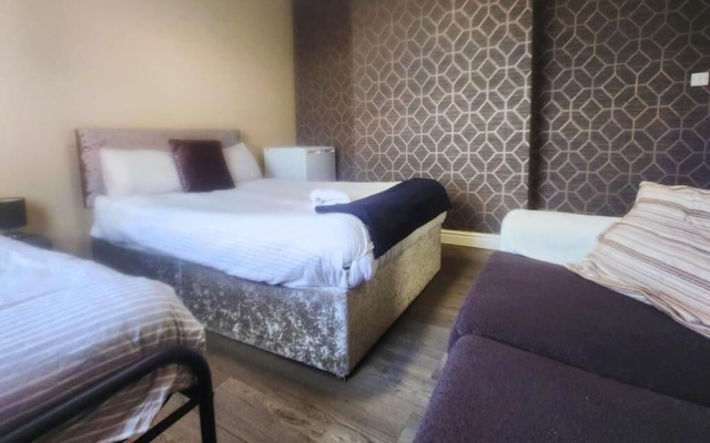 Kop View Rooms near Anfield