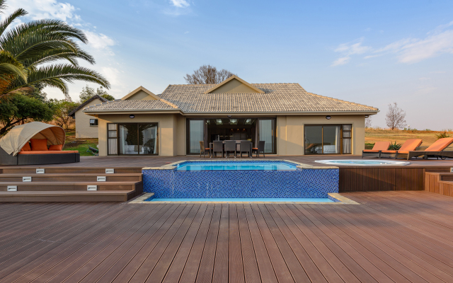 Cayley Mountain Resort