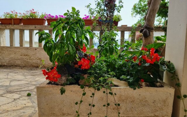 Large 120 m2 apt With Patio,1 min Walk From Beach