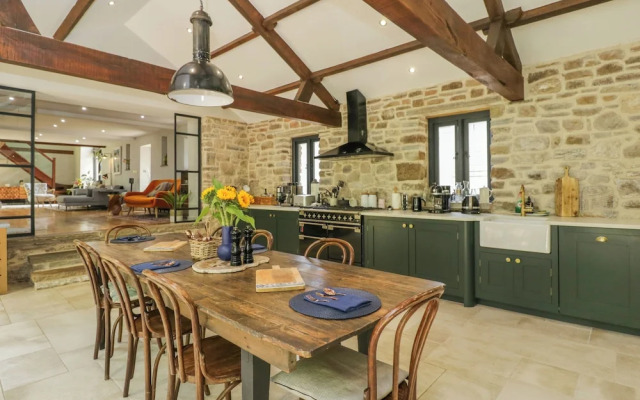 The Ivy Barn