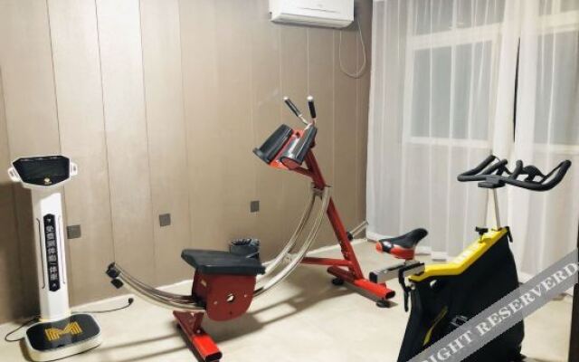 Homeinn Yiju Hotel (Yantai High-Speed Railway Station Red Star Macalline)