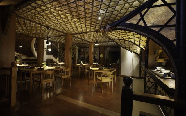 Tira Vilagna Suites & Spa