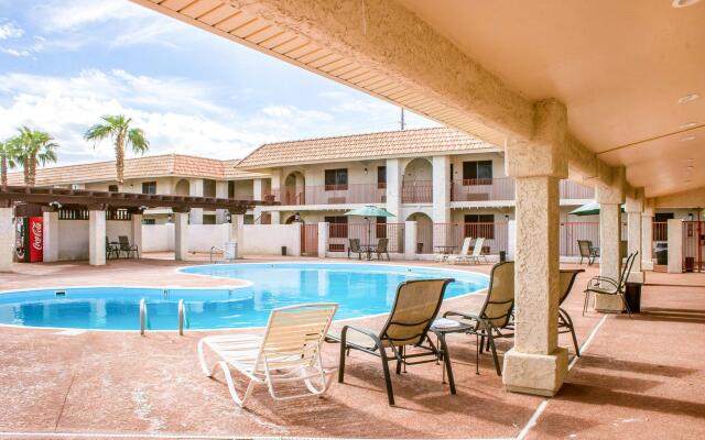 Quality Inn & Suites Lake Havasu City
