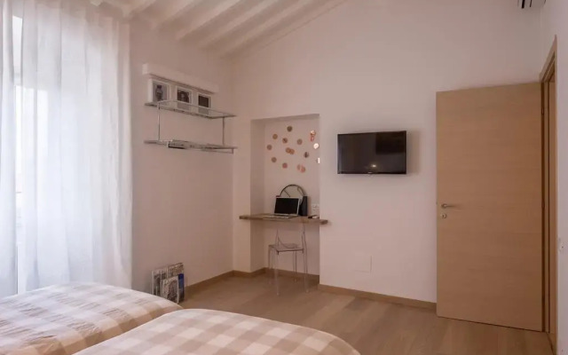 Apartment for 6 with Terrace And Parking