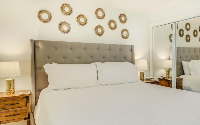 10 A, One Bedroom Condo