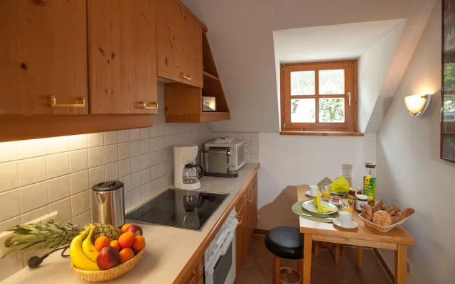 Schluga Spa Apartments & Mobile Homes