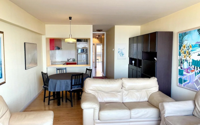 Apartment in Nieuwpoort With Sea Views