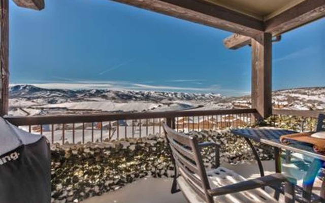 Black Rock Retreat by Blueswell