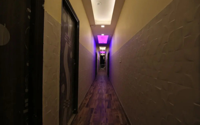 OYO Flagship 70256 Hotel New Silver Stone