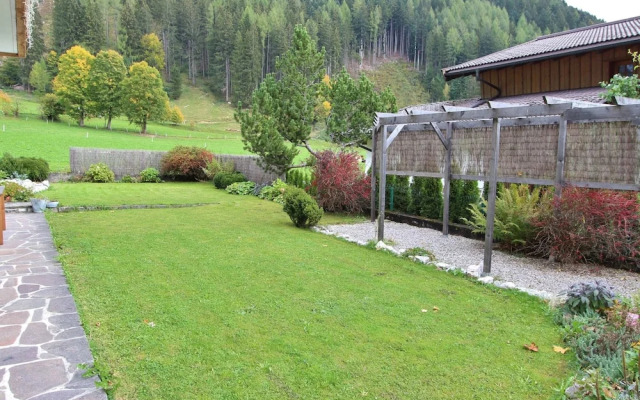 Spacious Chalet in Leogang near Ski Area