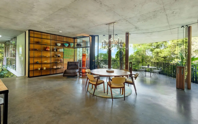 The Planchonella House - Eco Stay de Luxe