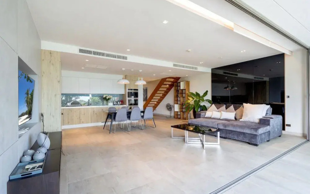 SeaView 2BR Duplex BluePoint 88 Patong