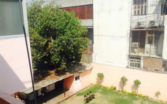 Akriti Guest House