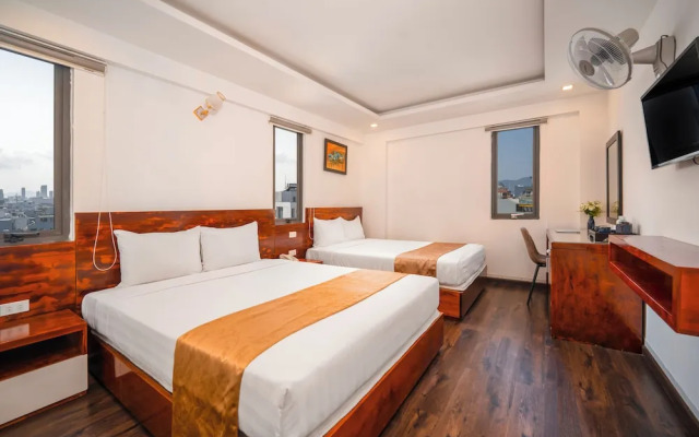 Waikiki Beach Hotel Da Nang
