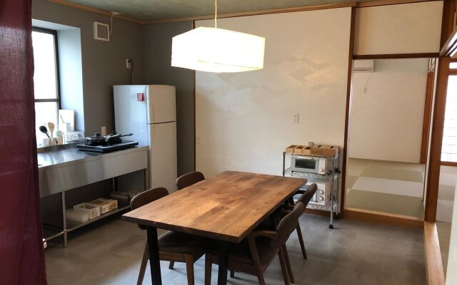 Santiago Guesthouse Naha - Hostel