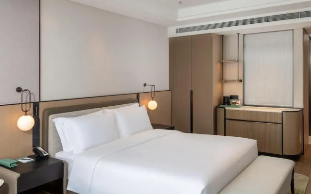 Nanjing Yangzi River Conference Center Longshan Lake Hotel