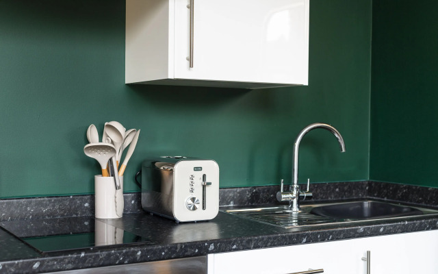 Your Apartment Clifton House