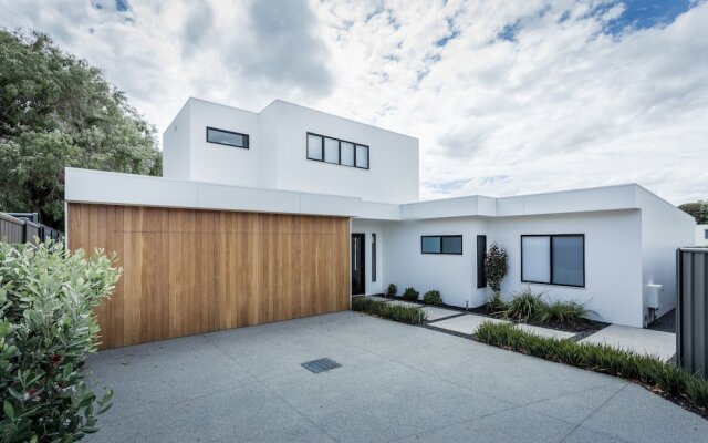 Bluff Street Home by the BnB Collection