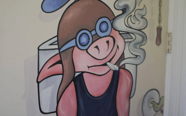 The Flying Pig Uptown Hostel